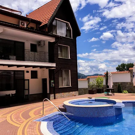 Guest house Belleza 3*